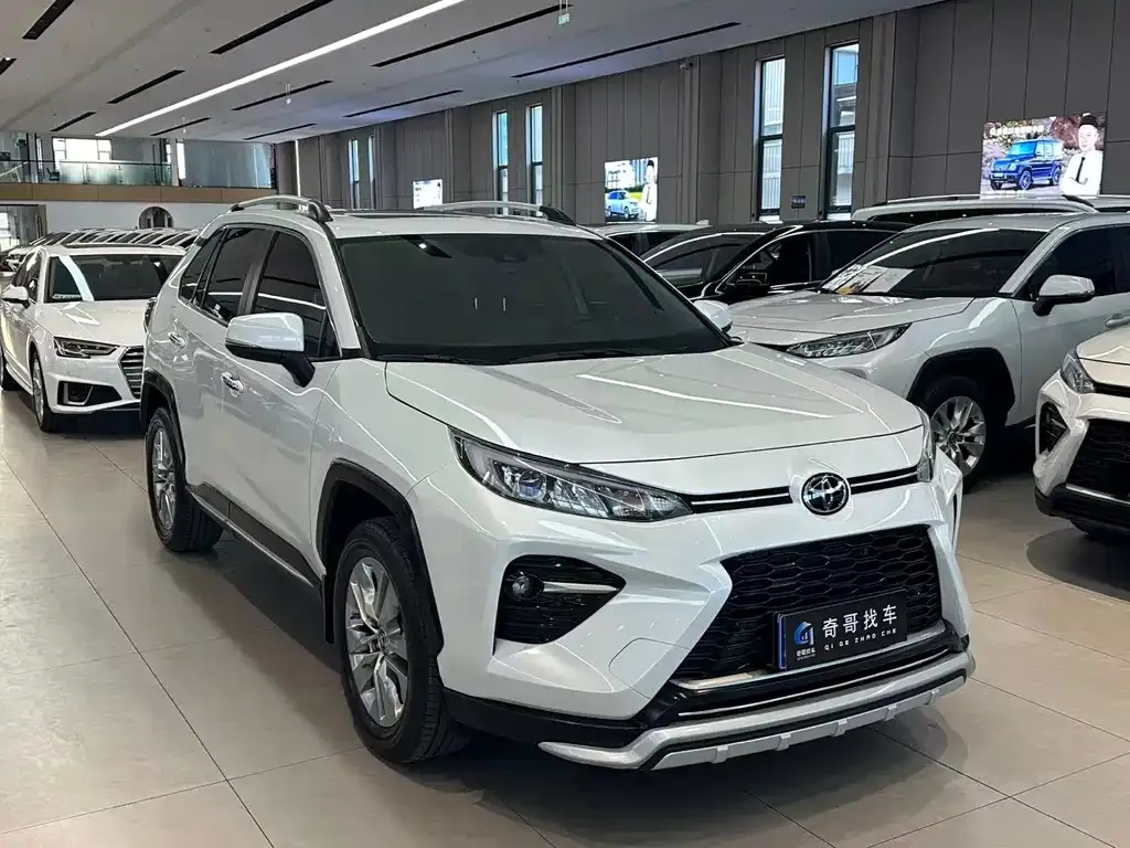 Toyota Wildlander — фото 1