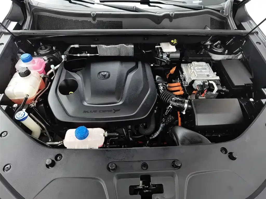 Changan CS75 PLUS iDD — фото 8
