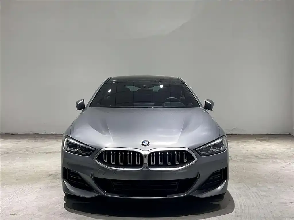 BMW 8 Series — фото 5