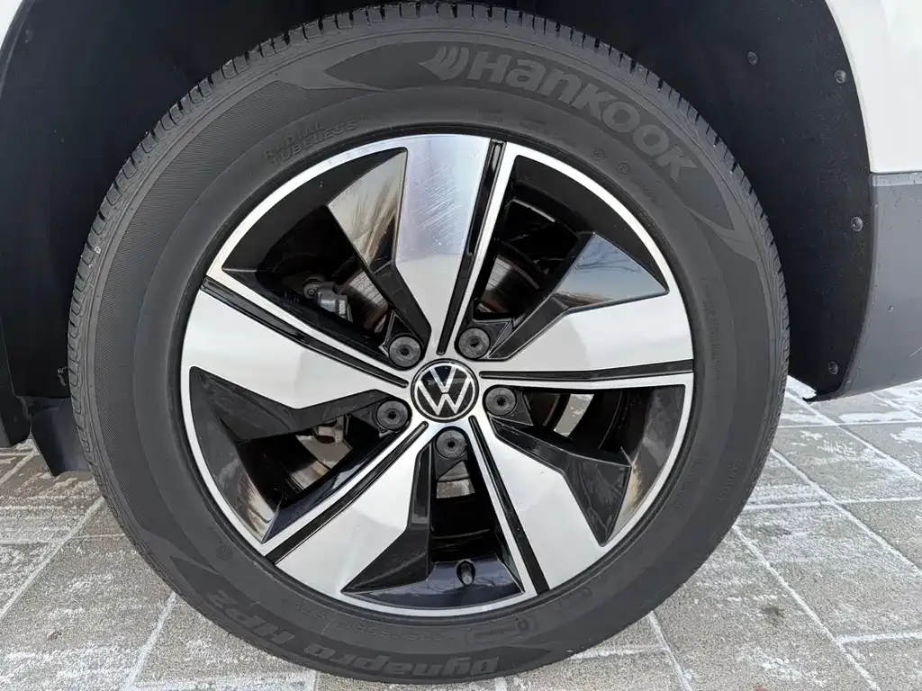 Volkswagen Tharu — фото 10