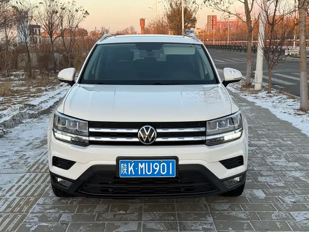 Volkswagen Tharu — фото 2