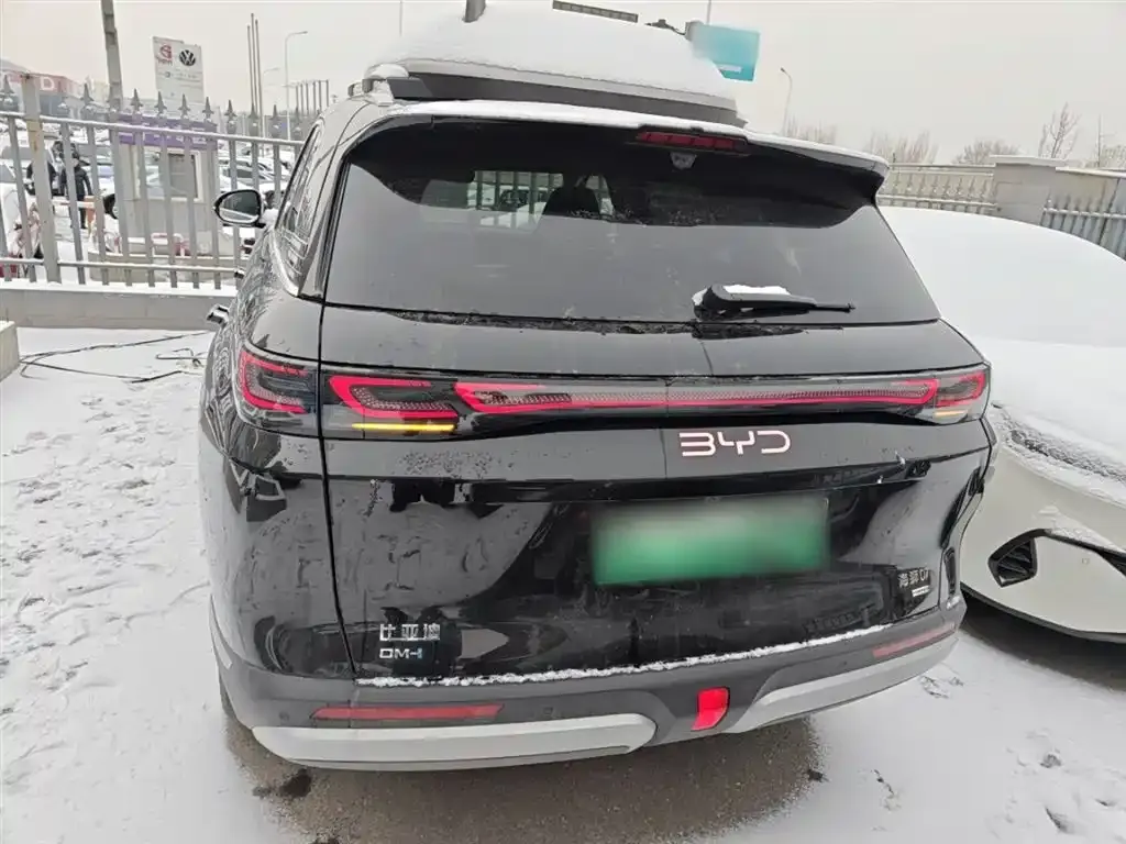 BYD Hiace 07 DM-i — фото 7
