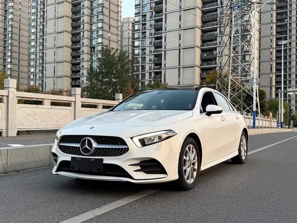 Mercedes-Benz A-Class — фото 1