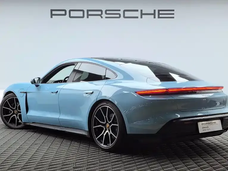 Porsche Taycan — фото 3