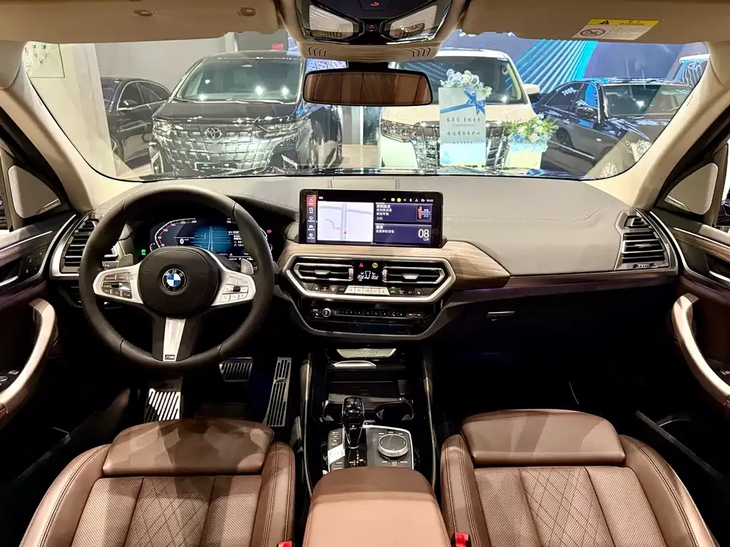 BMW X3 — фото 10