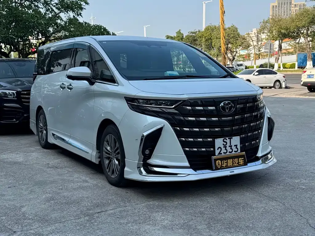 Toyota Alphard — фото 5