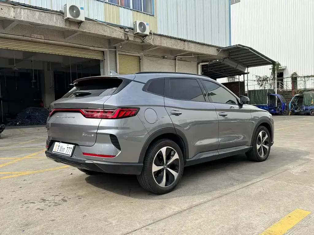 BYD PLUS New Energy — фото 5
