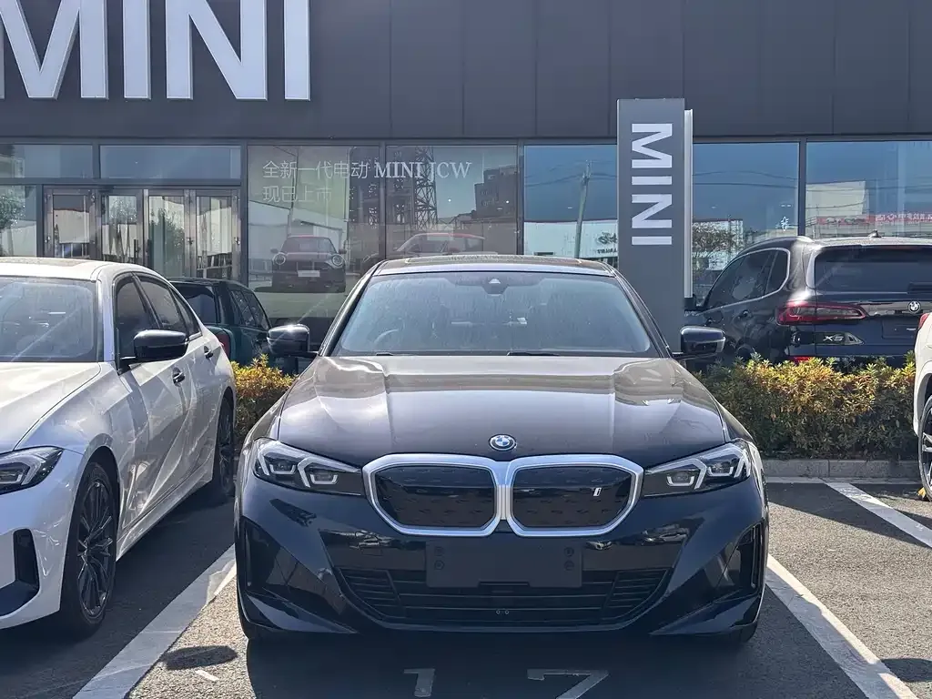 BMW i3 — фото 2