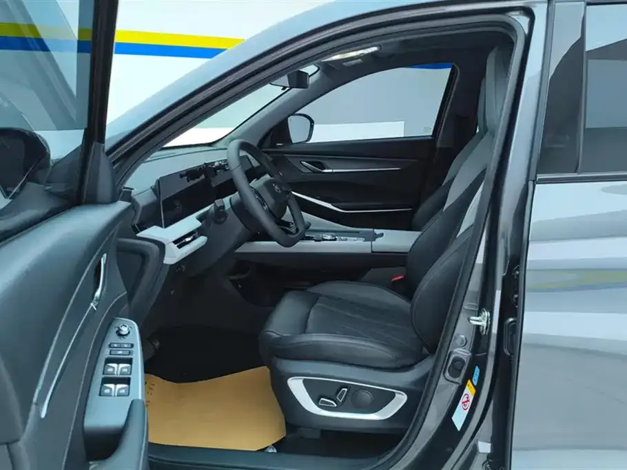 Changan CS75PLUS — фото 10