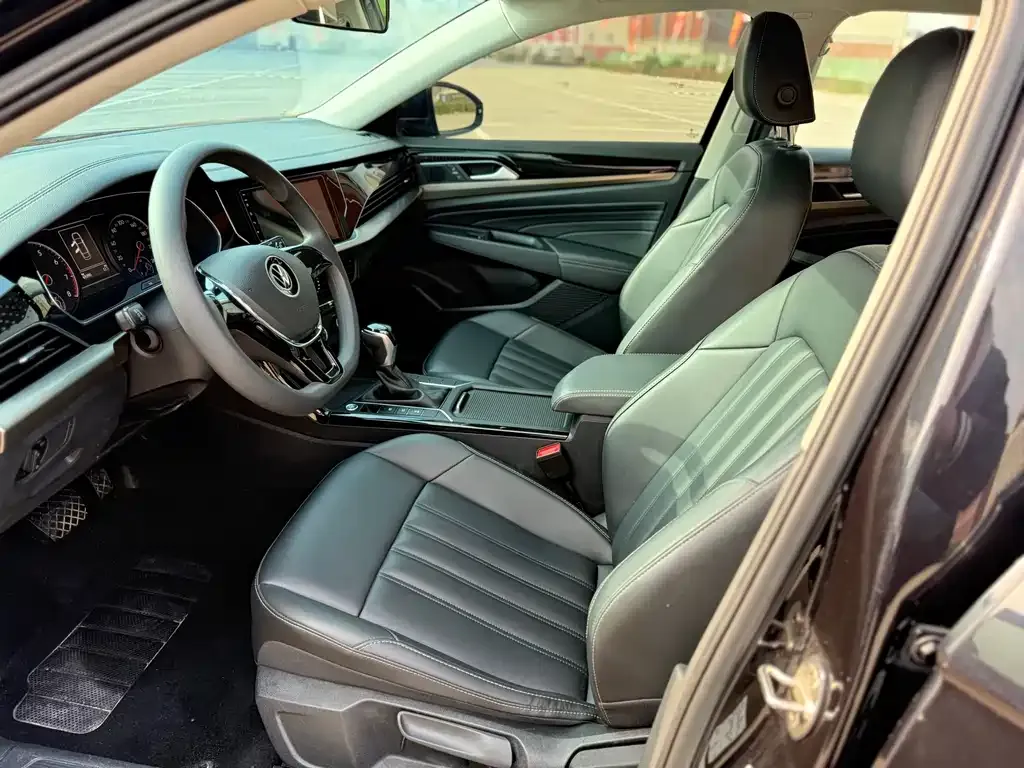Volkswagen Passat — фото 4
