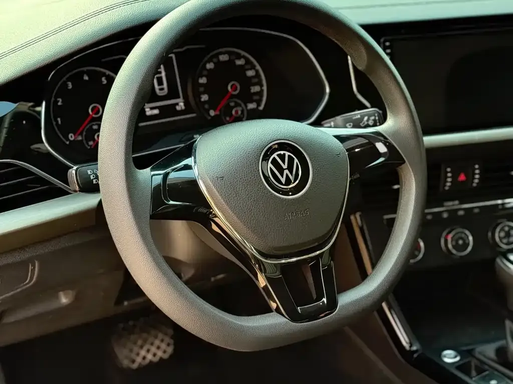 Volkswagen Passat — фото 6
