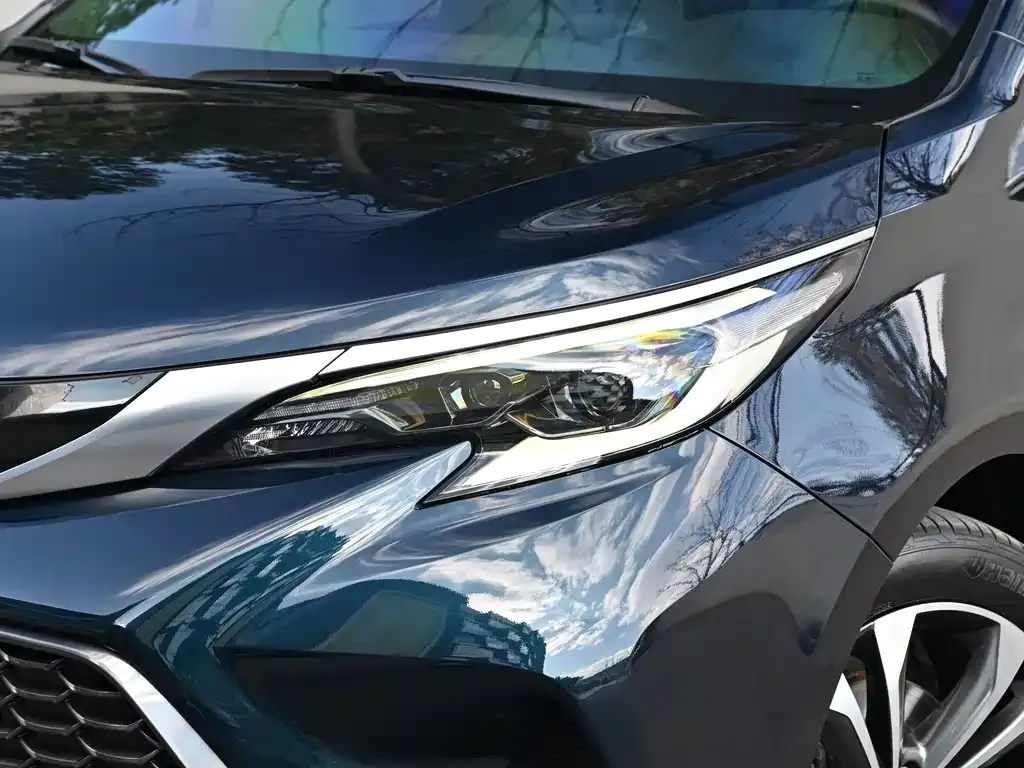 Toyota Granvia — фото 6