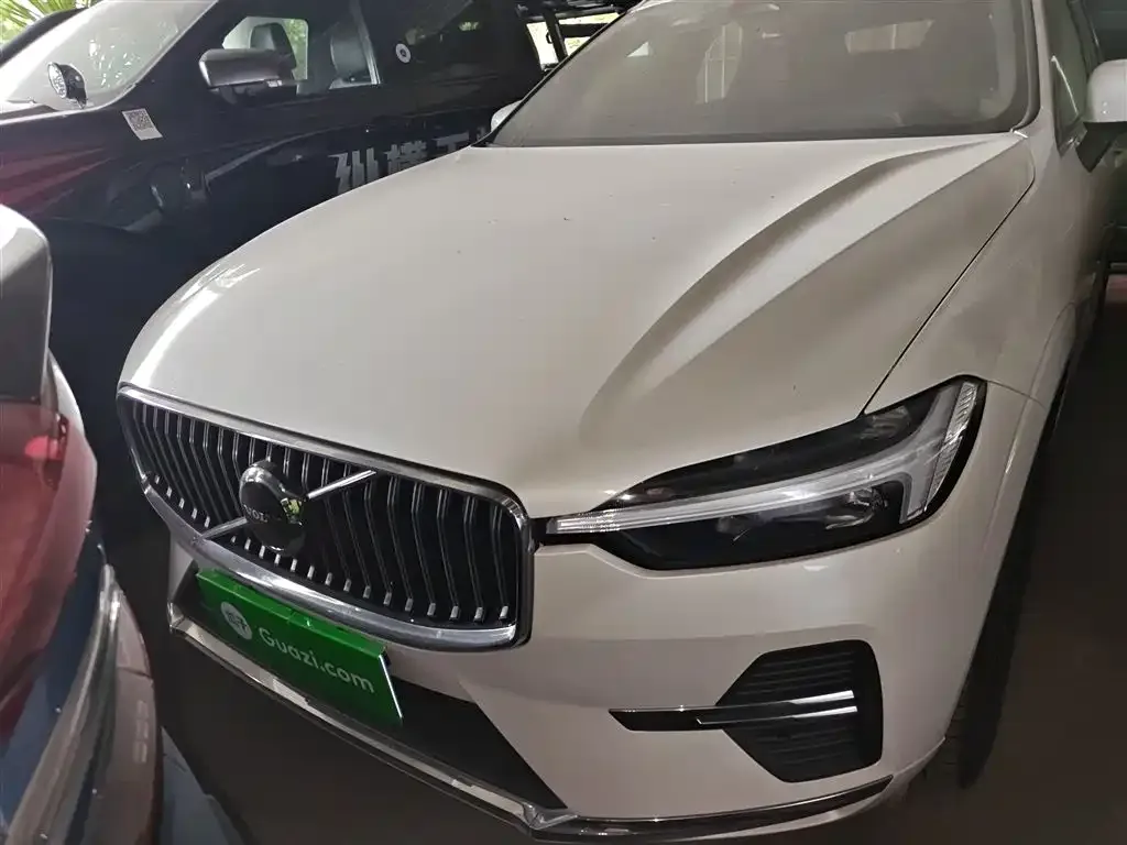 Volvo XC60 — фото 2
