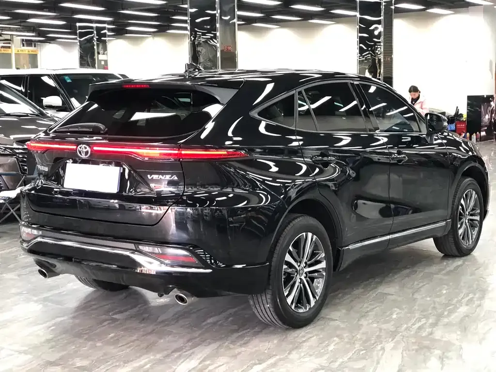 Toyota Venza — фото 3