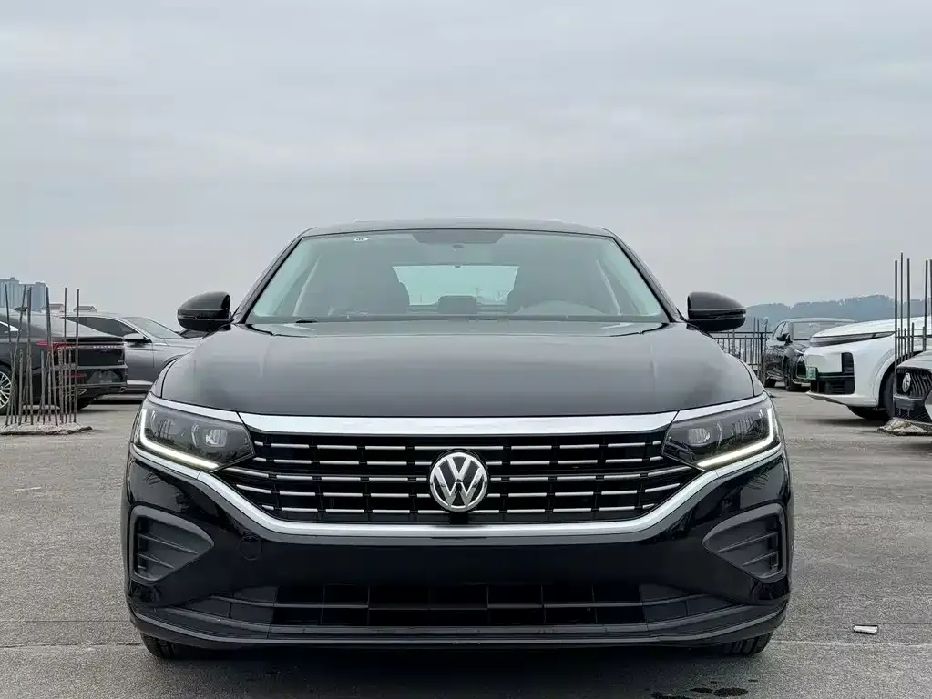 Volkswagen Passat — фото 2