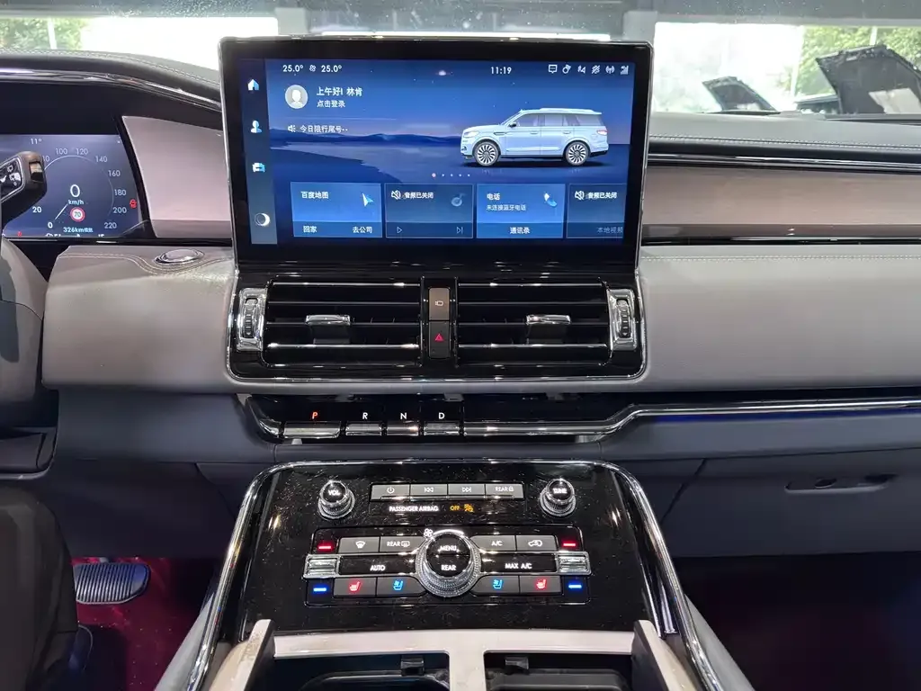 Lincoln Navigator — фото 10