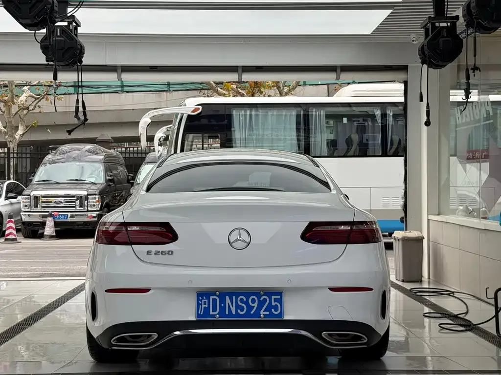 Mercedes-Benz E-Class (Import) — фото 7