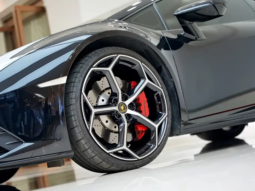 Lamborghini Huracan — фото 8