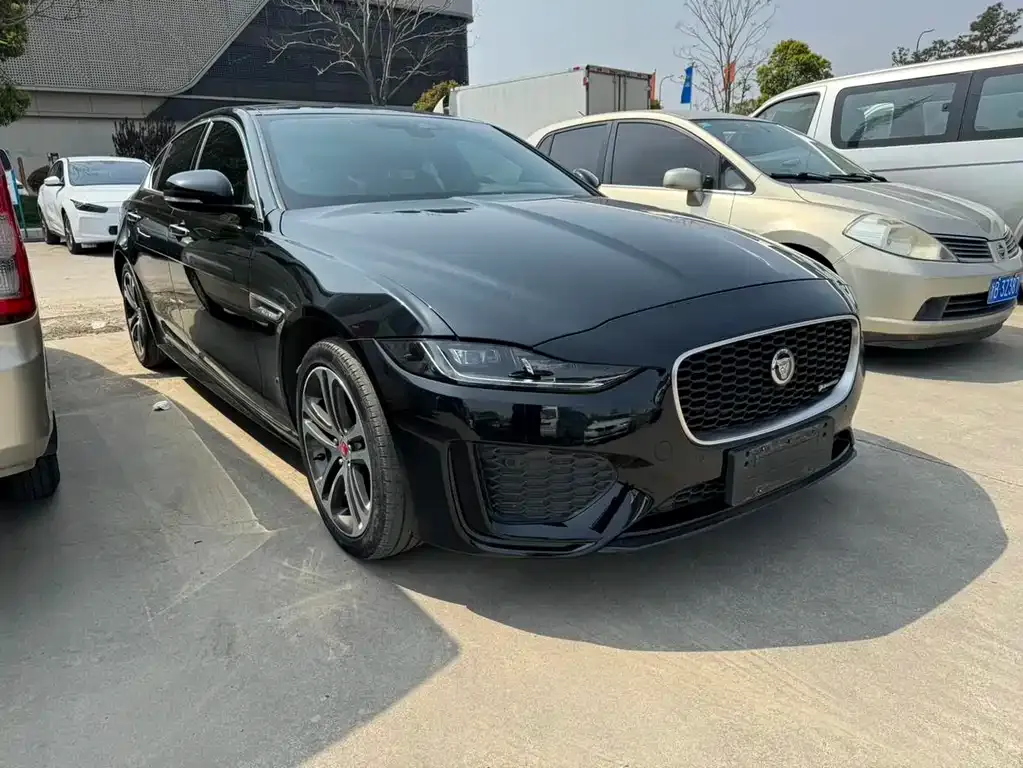 Jaguar XEL — фото 10