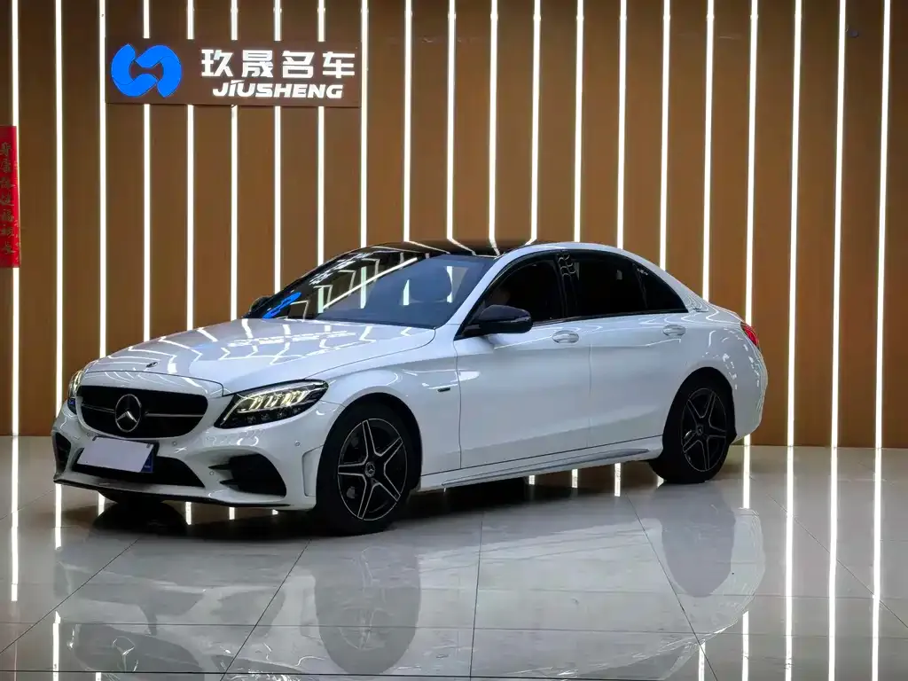 Mercedes-Benz C-Class — фото 1