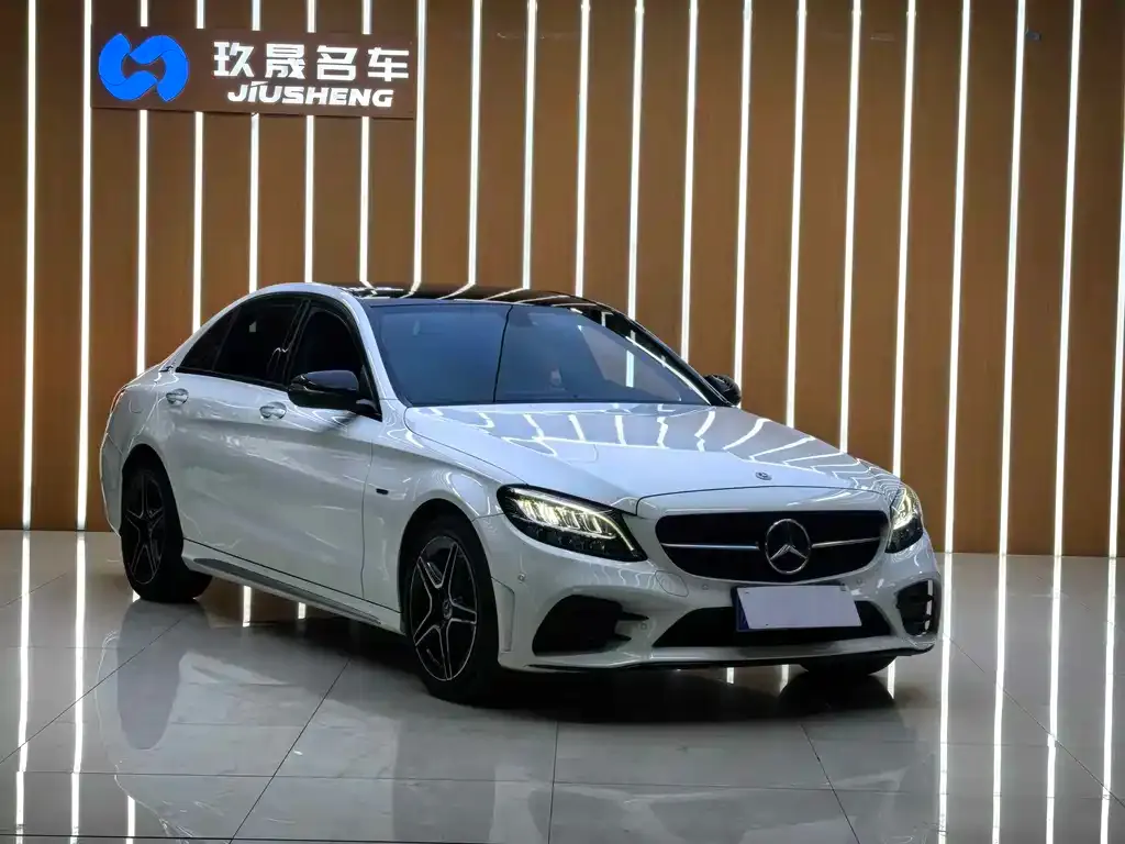 Mercedes-Benz C-Class — фото 10