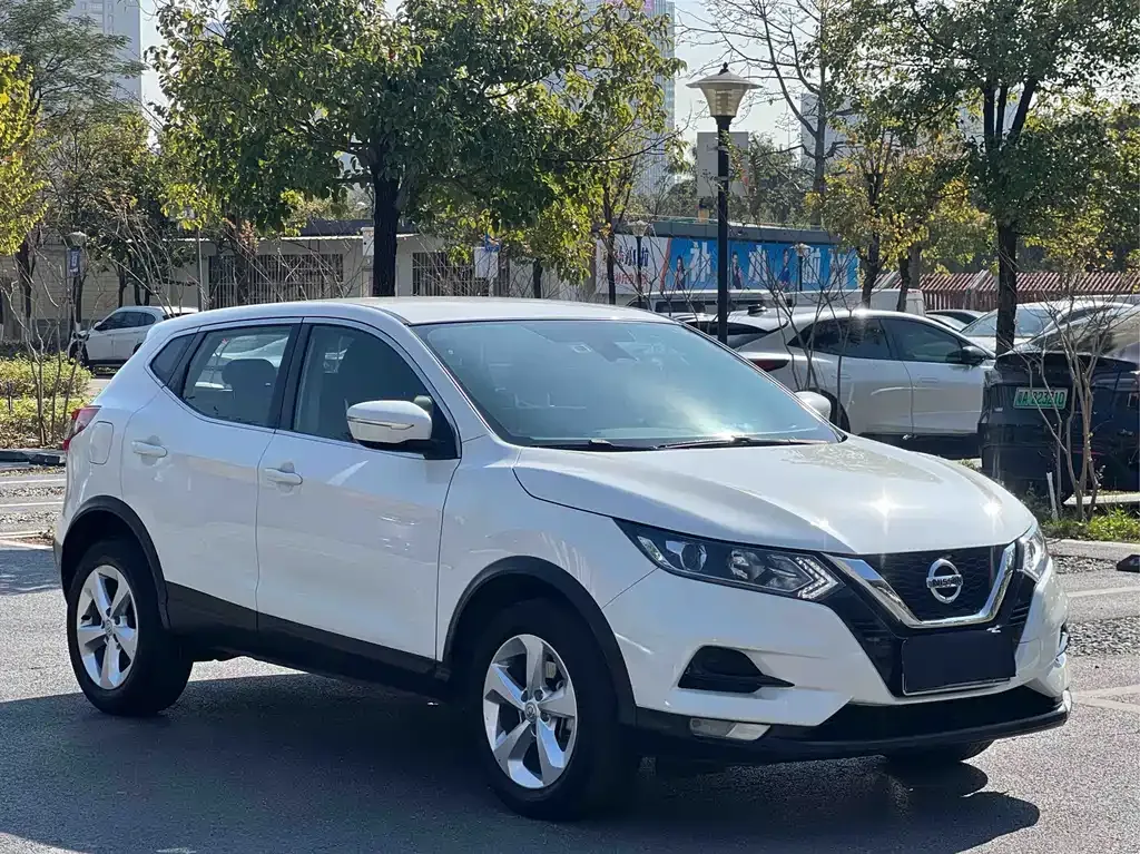 Nissan Qashqai — фото 6