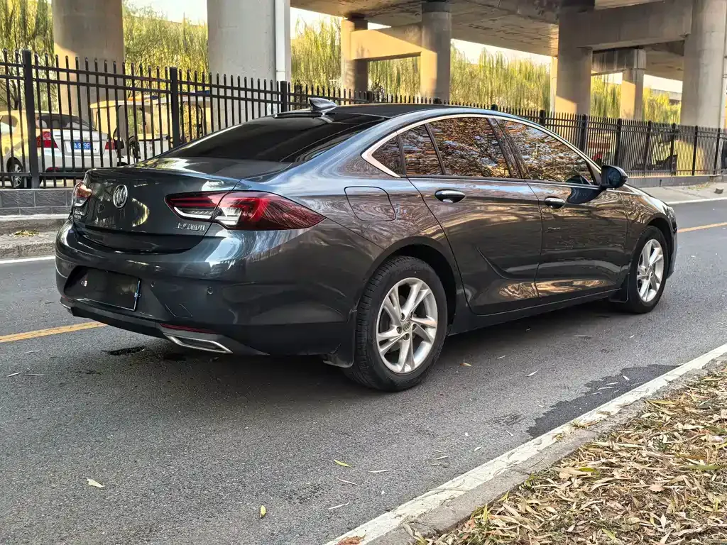 Buick Regal — фото 10