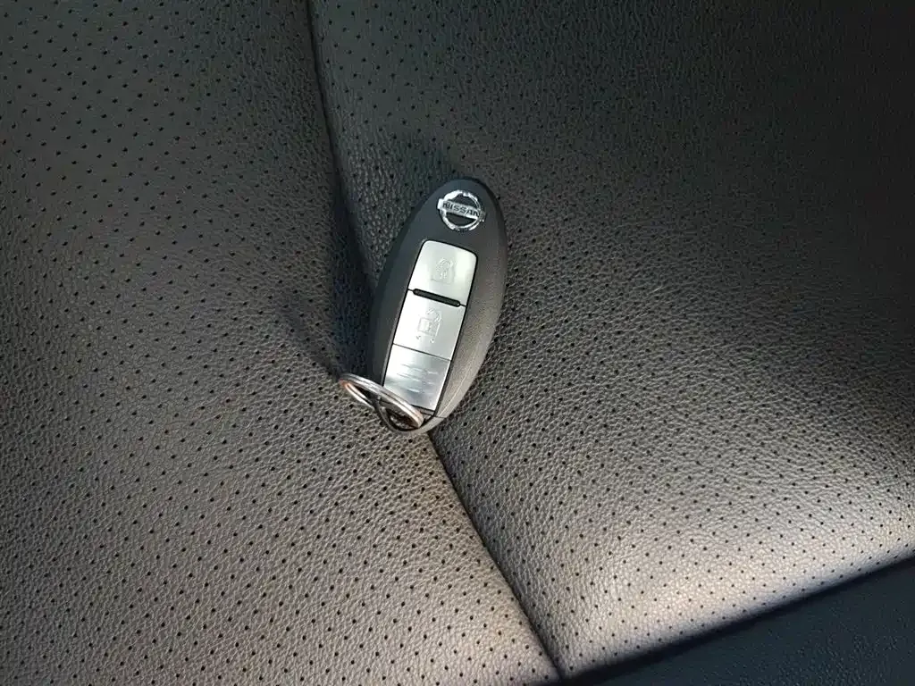 Nissan Tiida — фото 9