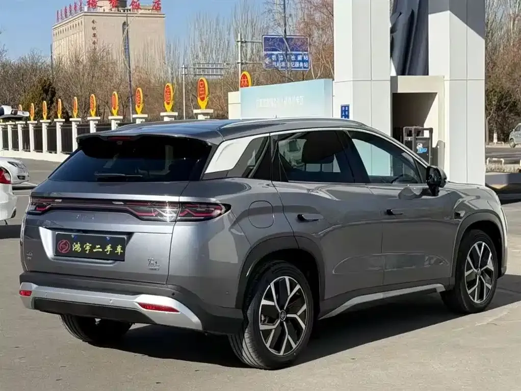 BYD L DM-i — фото 6