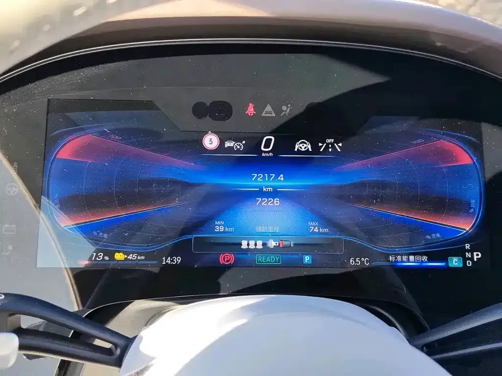 Mercedes-Benz EQS AMG — фото 6