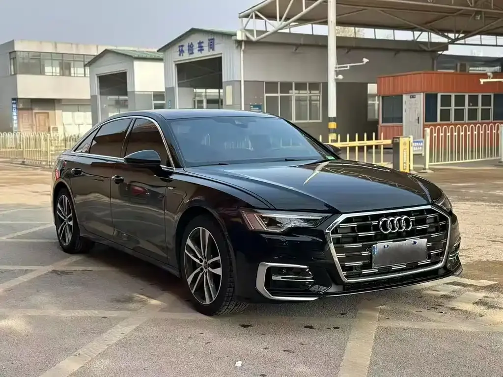 Audi A6L — фото 10