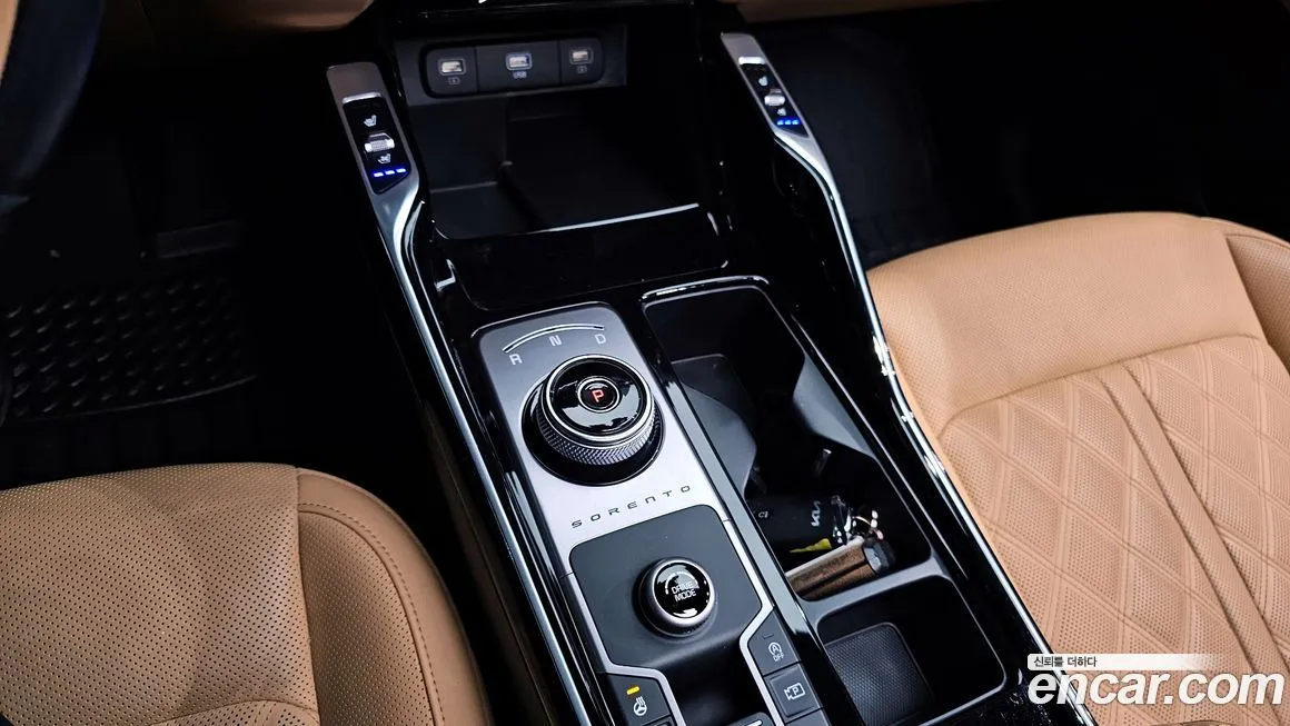 Kia Sorento — фото 8
