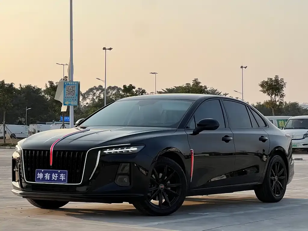 Hongqi H5 — фото 1
