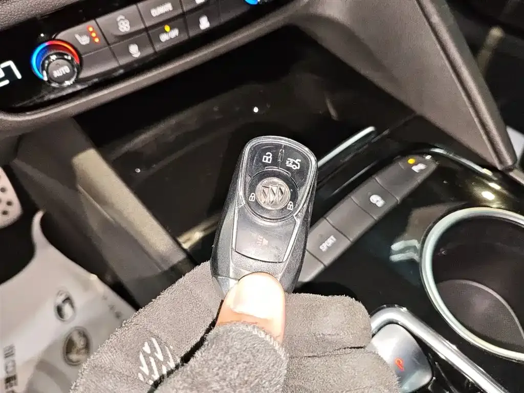Buick Regal — фото 9
