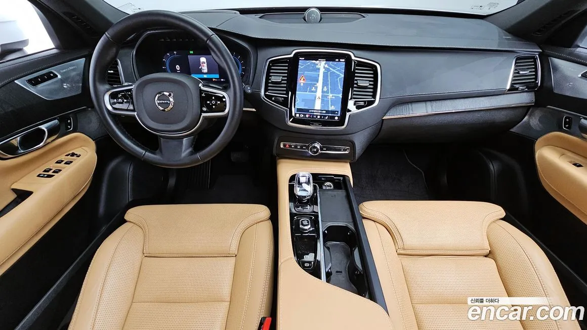 Volvo XC90 — фото 9
