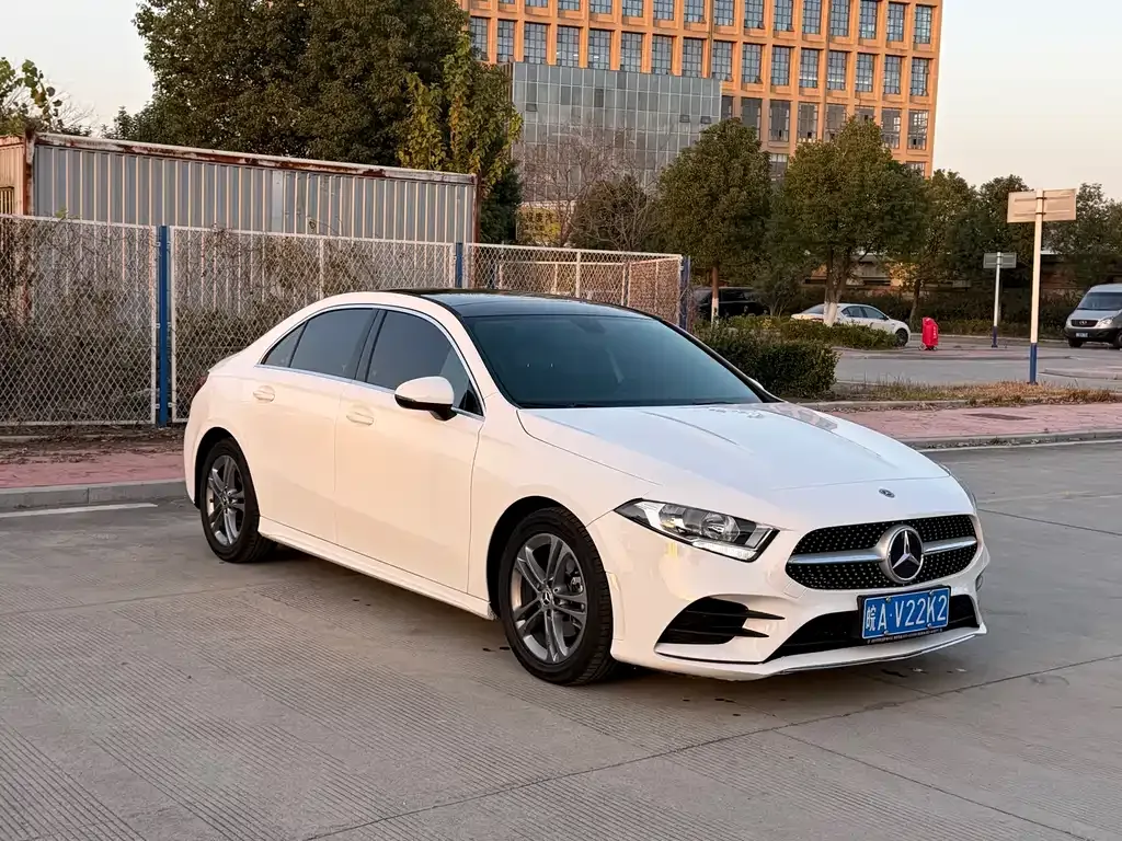 Mercedes-Benz A-Class — фото 10