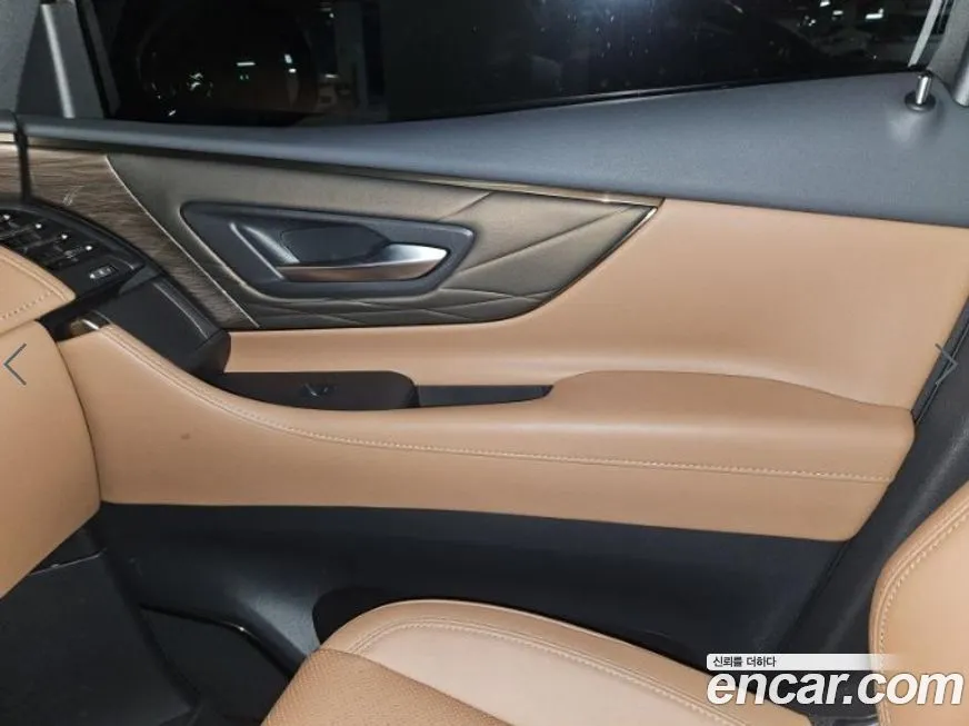 Toyota Alphard — фото 10