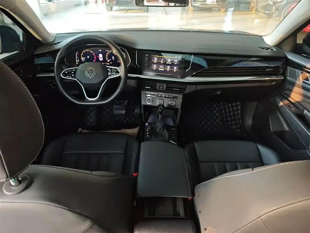 Volkswagen Passat — фото 10
