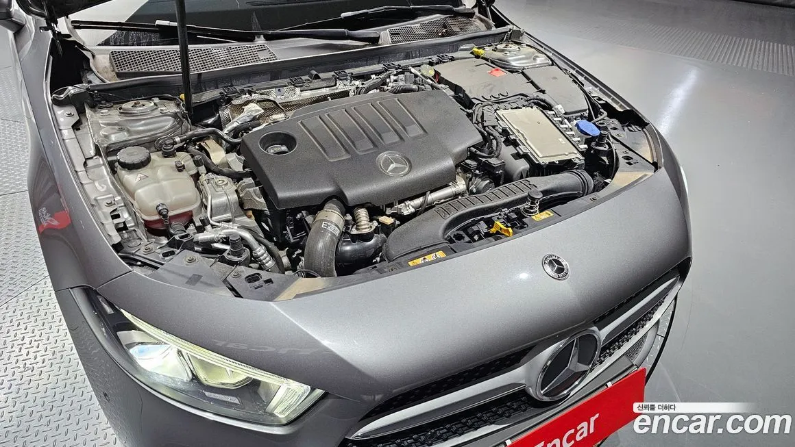 Mercedes-Benz A-Class — фото 10