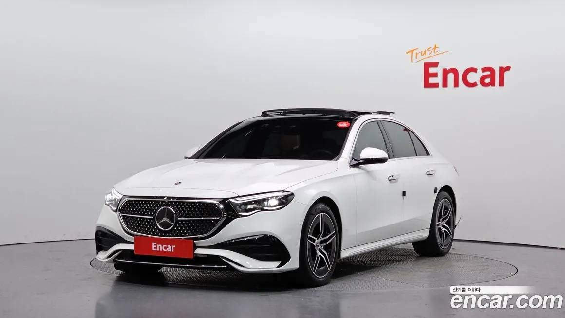 Mercedes-Benz E-Class — фото 1