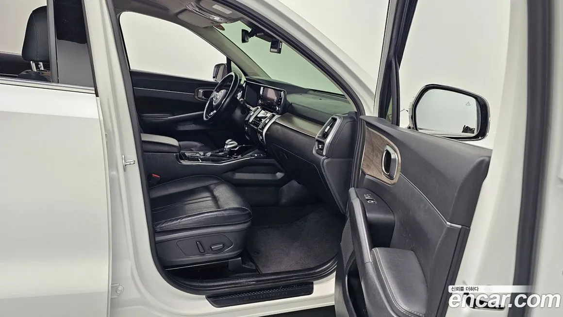 Kia Sorento — фото 10