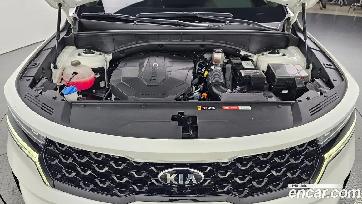 Kia Sorento — фото 8