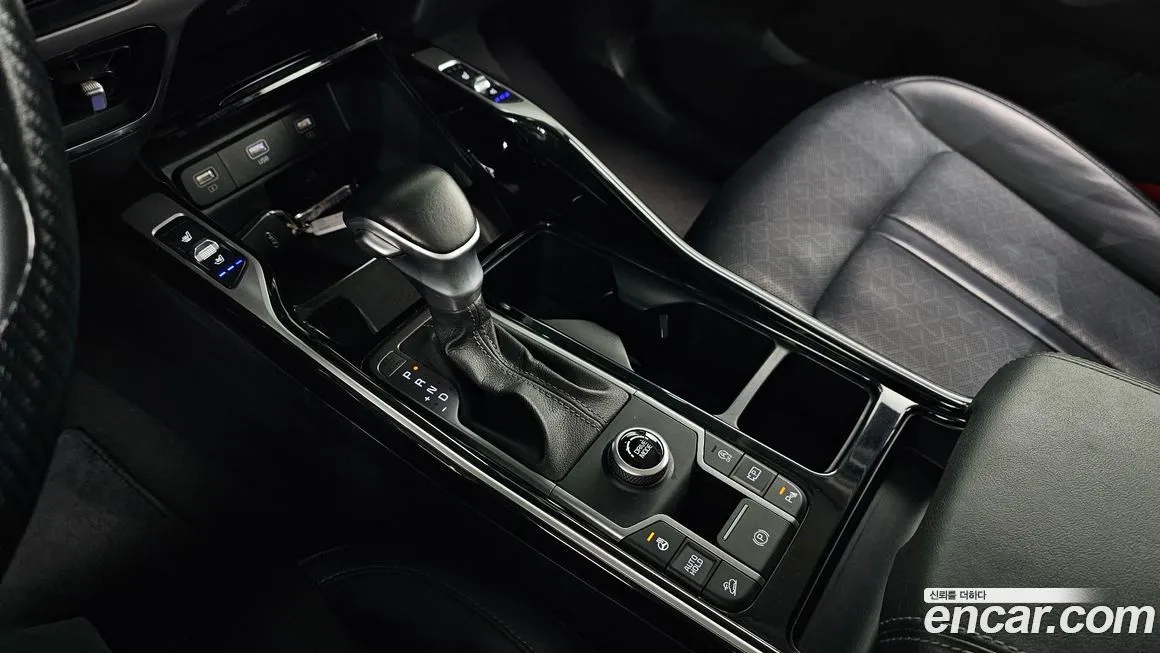 Kia Sorento — фото 9