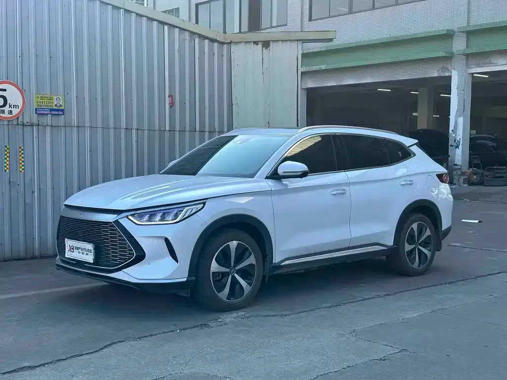 BYD PLUS New Energy — фото 1