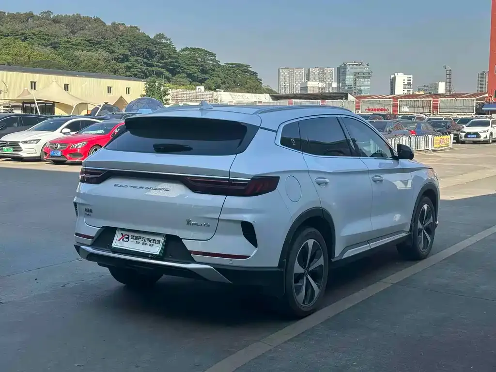 BYD PLUS New Energy — фото 3