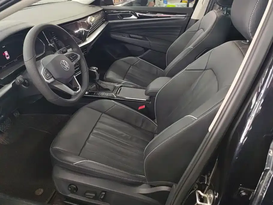 Volkswagen Passat — фото 7