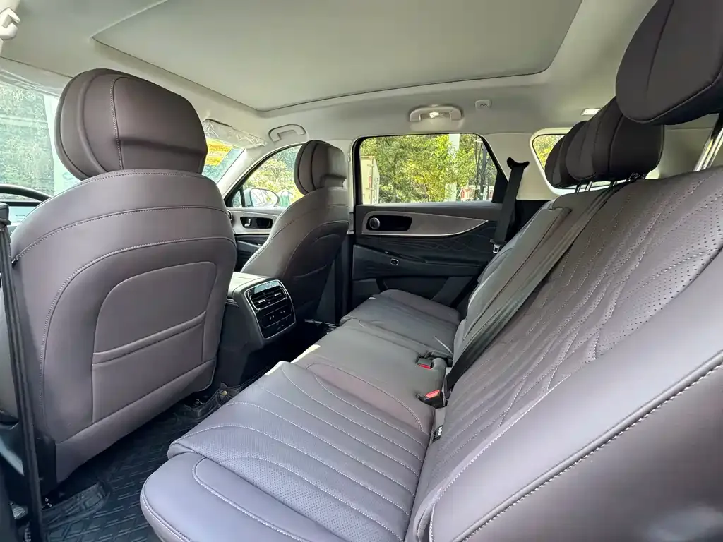 Chery Tiggo 9 C-DM — фото 9