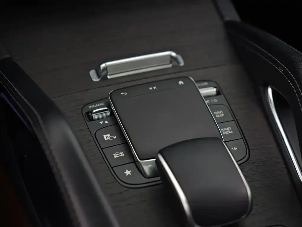 Mercedes-Benz GLS — фото 4