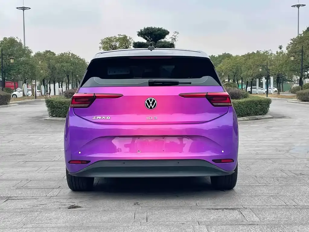 Volkswagen ID.3 — фото 8
