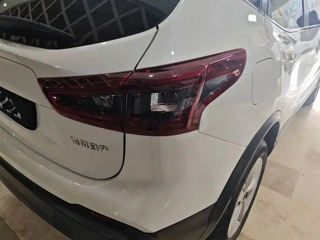 Nissan Qashqai — фото 2